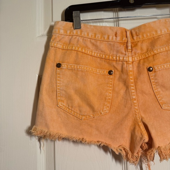 Free People Orange Frayed Fall Jean Shorts Size w 26 - Picture 7 of 10